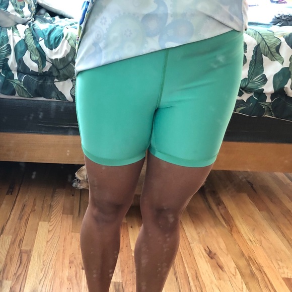 Darling running 🏃🏾‍♀️ skirt - Picture 3 of 6